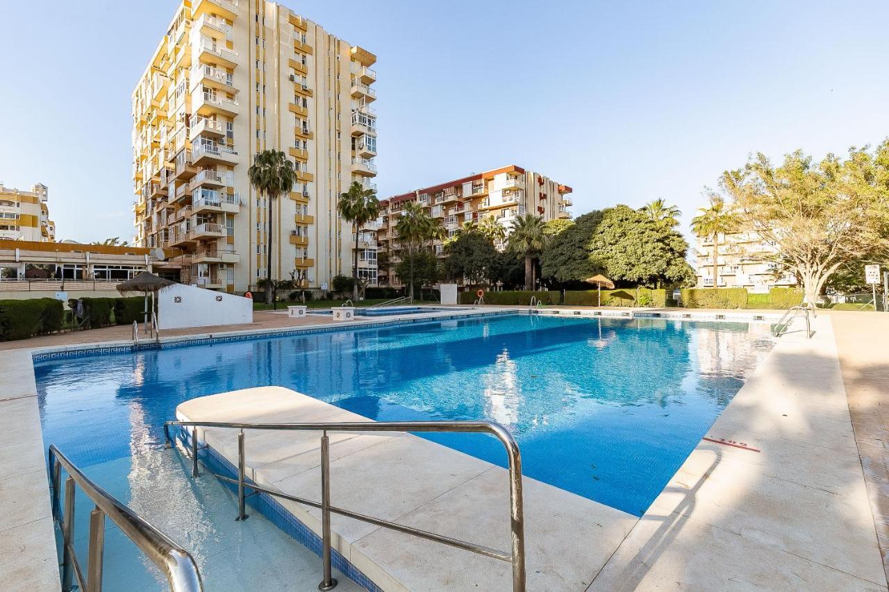 Sun Coast Benalmadena -- Superb Studio With 4 Pools, Gardens & Breakfast Экстерьер фото