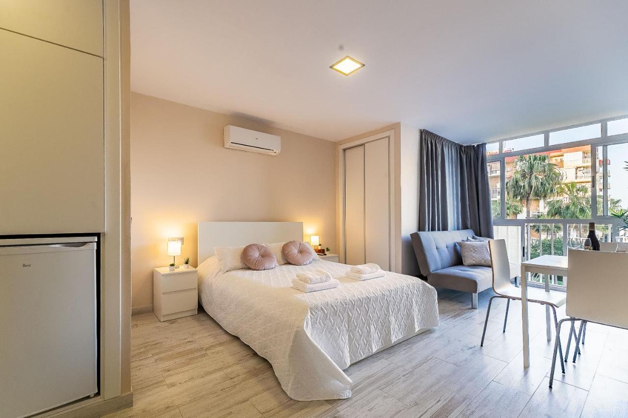 Sun Coast Benalmadena -- Superb Studio With 4 Pools, Gardens & Breakfast Экстерьер фото