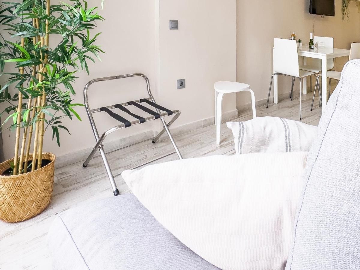 Sun Coast Benalmadena -- Superb Studio With 4 Pools, Gardens & Breakfast Экстерьер фото